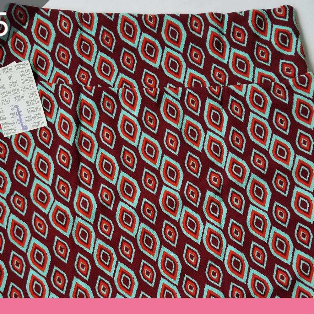 LuLaRoe Cassie.